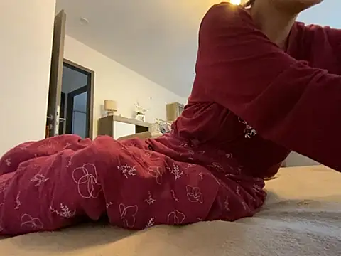 Marilou1983 online show from May 2026 04:58:01 PM