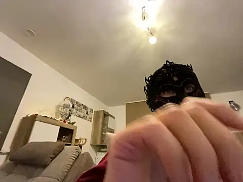 Marilou1983 online show from November 2025 09:36:01 PM