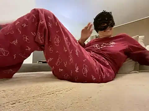 Marilou1983 online show from February 2026 08:17:02 PM