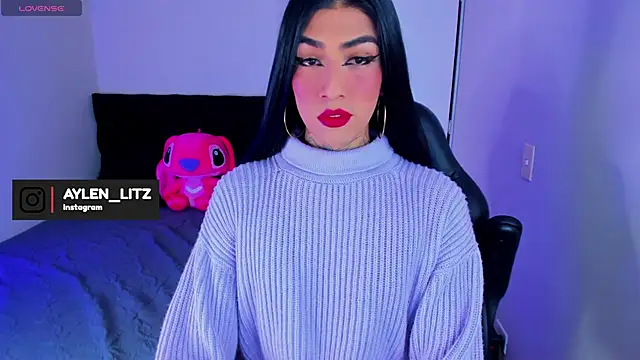 Snapshot of litz81 chatting on November 2025 07:47:01 PM litz81 online show from November 2025 07:47:01 PM