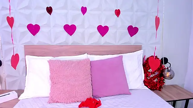 Stacey white  online show from February 2026 08:30:02 PM