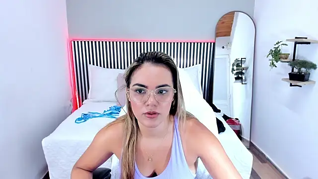 Snapshot of Stacey_white_ chatting on July 2026 07:36:01 PM Stacey white online show from July 2026 07:36:01 PM