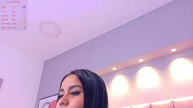 Snapshot of KeilyRoss chatting on October 2025 08:08:01 PM KeilyRoss online show from October 2025 08:08:01 PM