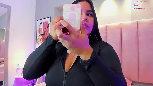 Snapshot of KeilyRoss chatting on October 2025 08:46:02 PM KeilyRoss online show from October 2025 08:46:02 PM