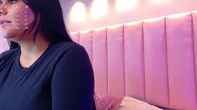 Snapshot of KeilyRoss chatting on November 2025 08:35:02 PM KeilyRoss online show from November 2025 08:35:02 PM