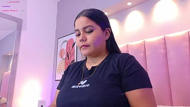 Snapshot of KeilyRoss chatting on October 2025 08:08:01 PM KeilyRoss online show from October 2025 08:08:01 PM