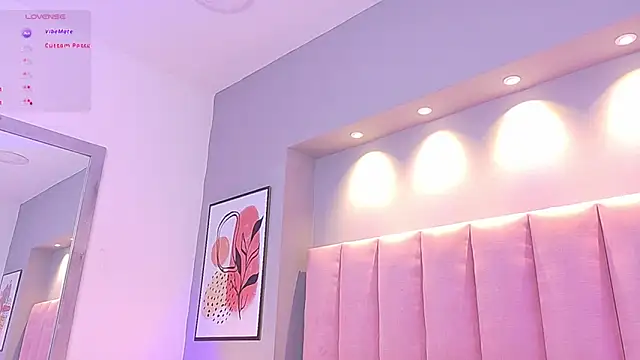 Snapshot of KeilyRoss chatting on November 2025 08:13:02 PM KeilyRoss online show from November 2025 08:13:02 PM