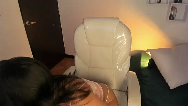 Vic beckeer online show from February 2026 03:48:01 AM