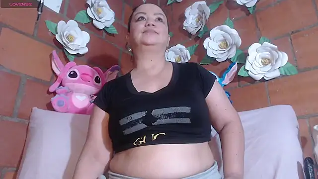 IngritBitch online show from March 2026 10:10:02 AM