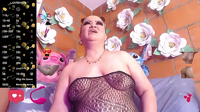 IngritBitch online show from November 2025 03:12:02 PM