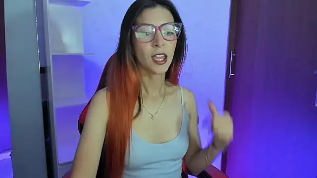 Amaranta e online show from November 2025 10:32:01 PM