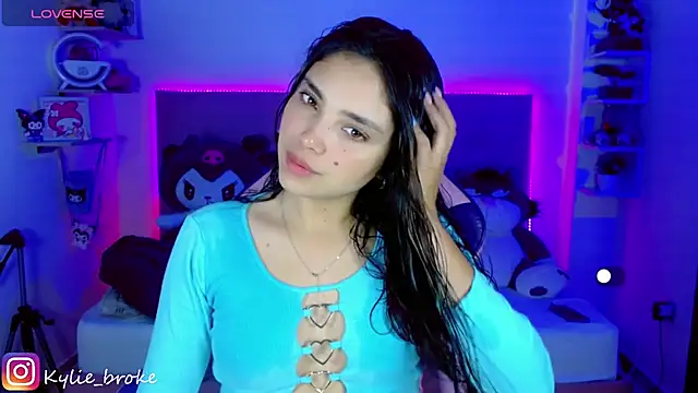 Kylie brokee online show from January 2025 09:08:02 PM