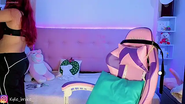 Kylie brokee online show from March 2026 09:08:01 PM