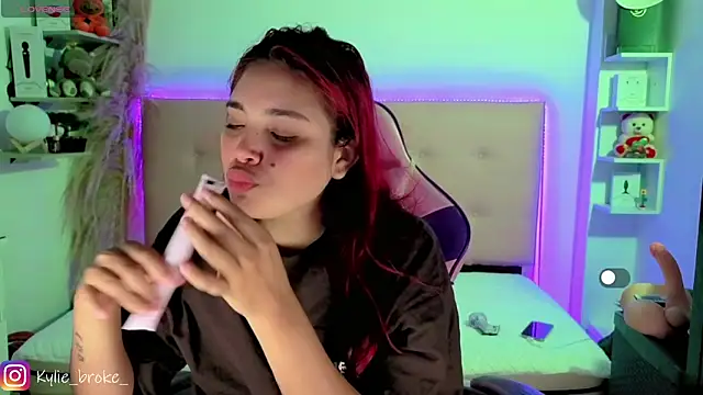 Kylie brokee online show from May 2026 09:09:01 PM