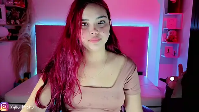 Kylie brokee online show from April 2026 10:02:02 PM