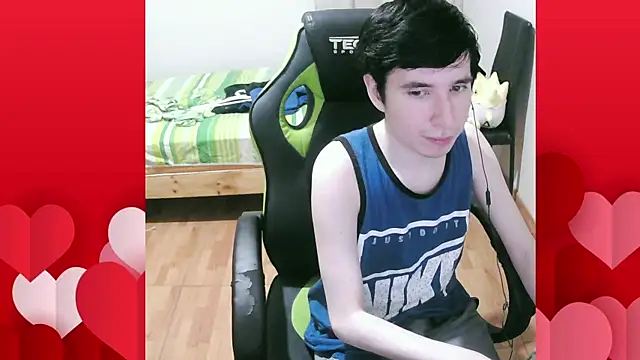 Snapshot of Twink_martinboy chatting on March 2025 01:20:02 AM Twink martinboy online show from March 2025 01:20:02 AM