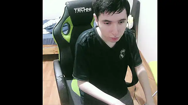 Snapshot of Twink_martinboy chatting on December 2024 01:08:01 AM Twink martinboy online show from December 2024 01:08:01 AM