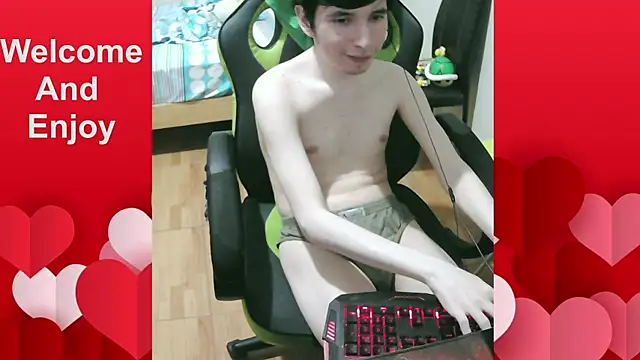 Snapshot of Twink_martinboy chatting on June 2026 02:24:02 AM Twink martinboy online show from June 2026 02:24:02 AM