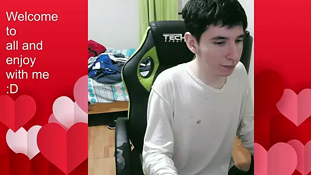 Snapshot of Twink_martinboy chatting on October 2025 02:10:01 AM Twink martinboy online show from October 2025 02:10:01 AM