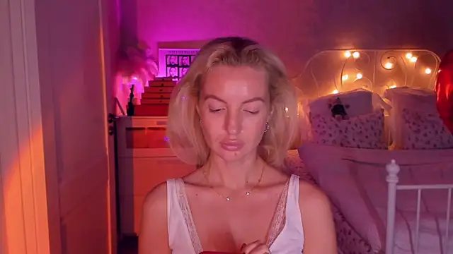 aestetick online show from February 2026 01:32:01 PM