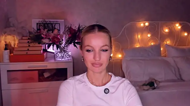 aestetick online show from April 2026 03:29:01 PM