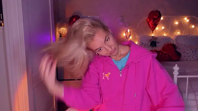 aestetick online show from March 2026 12:05:01 PM