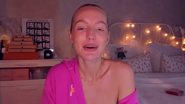 aestetick online show from February 2026 10:26:01 AM