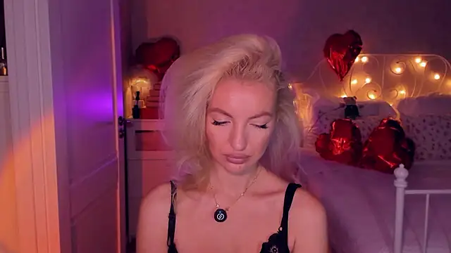 aestetick online show from February 2026 12:06:02 PM