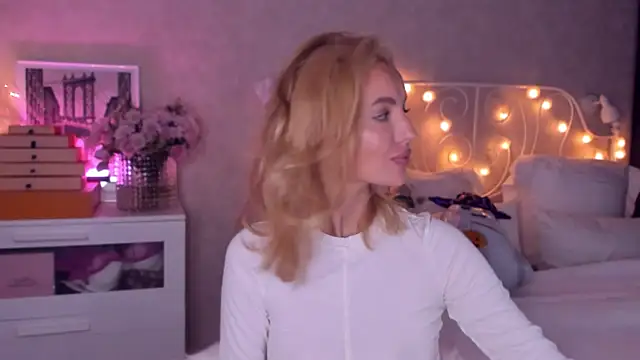 aestetick online show from November 2025 09:36:01 AM