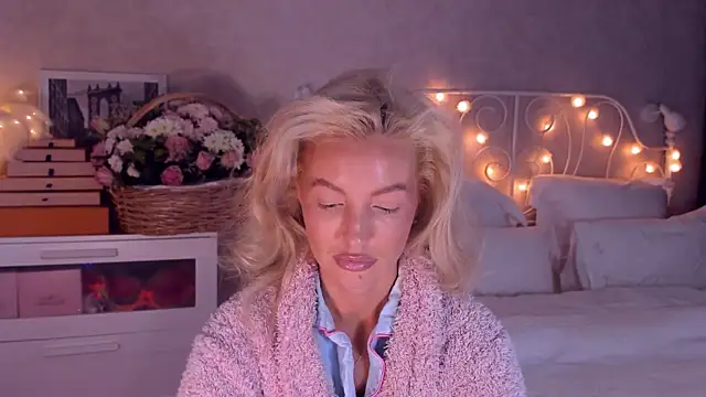 aestetick online show from December 2025 09:03:01 AM