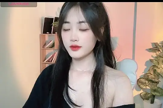 Snapshot of _Aimy_ chatting on March 2025 03:35:02 AM Aimy online show from March 2025 03:35:02 AM