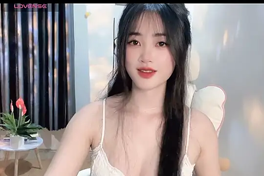 Snapshot of _Aimy_ chatting on March 2025 07:07:01 PM Aimy online show from March 2025 07:07:01 PM