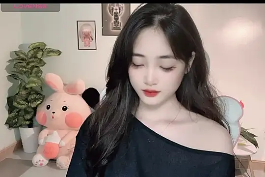 Snapshot of _Aimy_ chatting on October 2025 05:31:01 PM Aimy online show from October 2025 05:31:01 PM