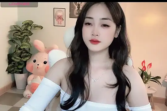 Snapshot of _Aimy_ chatting on October 2025 03:39:02 AM Aimy online show from October 2025 03:39:02 AM