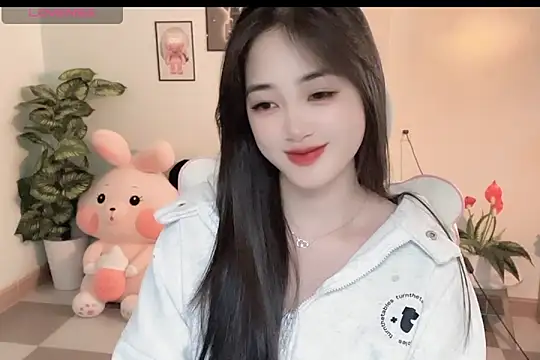 Snapshot of _Aimy_ chatting on November 2025 04:12:02 AM Aimy online show from November 2025 04:12:02 AM