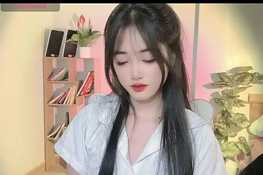Snapshot of _Aimy_ chatting on March 2025 06:57:02 AM Aimy online show from March 2025 06:57:02 AM
