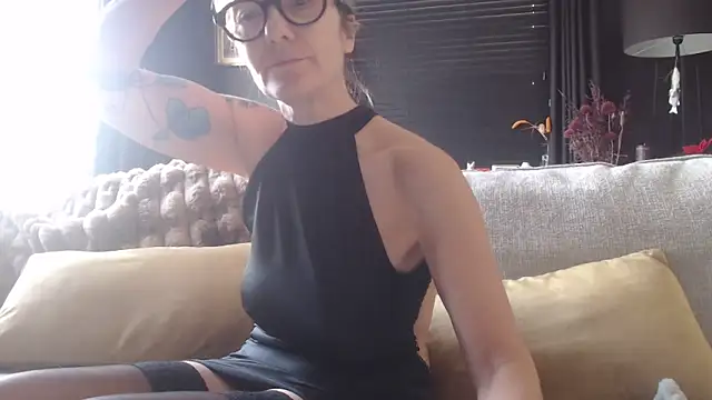 godinflower online show from February 2026 10:01:01 AM