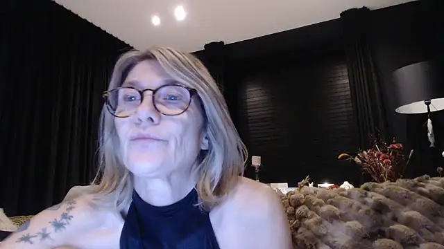 godinflower online show from October 2025 09:25:02 PM