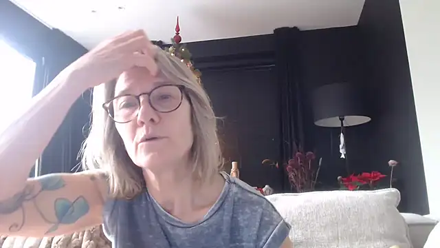 godinflower online show from December 2025 09:35:02 AM