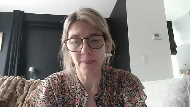 godinflower online show from November 2025 12:11:02 PM