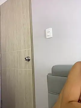 AmmyJones  online show from October 2025 07:37:02 PM