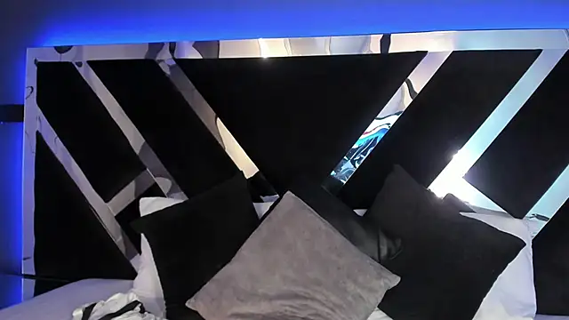 AmmyJones  online show from December 2025 10:26:02 PM