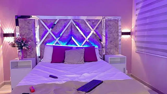 AmmyJones  online show from April 2026 12:08:01 PM