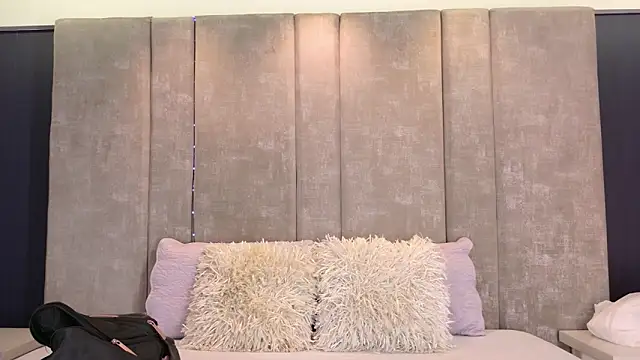 AmmyJones  online show from December 2025 08:06:02 PM