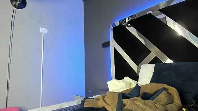 AmmyJones  online show from January 2026 07:50:02 PM