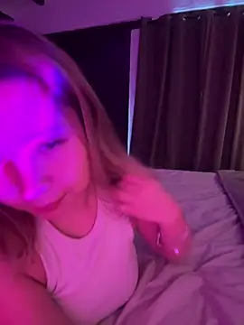 -SofiaCastillo- online show from March 2026 04:18:02 PM