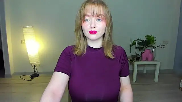 Snapshot of AidaPerry chatting on October 2025 03:45:02 PM AidaPerry online show from October 2025 03:45:02 PM