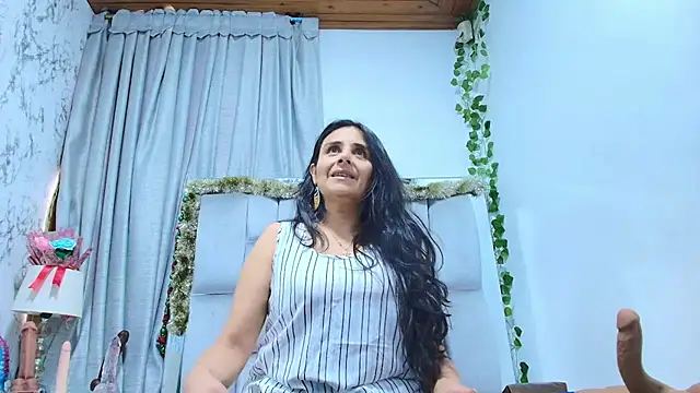  Marcela   online show from December 2025 12:42:01 PM