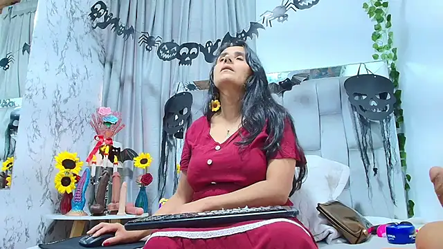  Marcela   online show from October 2025 12:26:02 PM