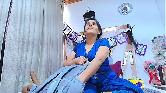  Marcela   online show from November 2025 12:30:01 PM